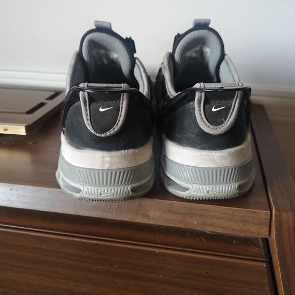 Nike Metcon 7 FlyEase - Picture 2 of 5